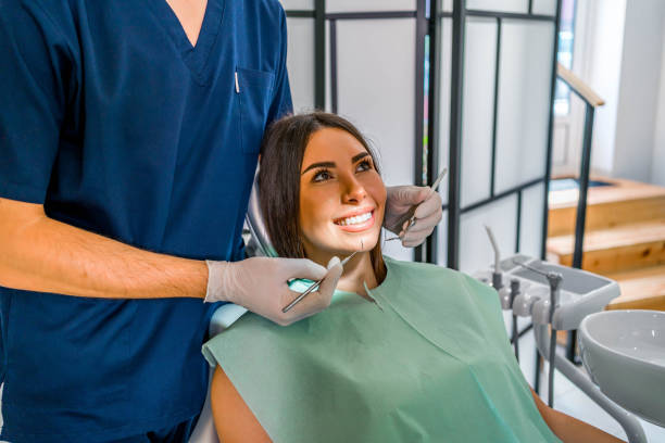 Best Veneers and Lumineers  in Riverside, IA